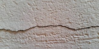 Der Riss wächst! Der Riss wächst